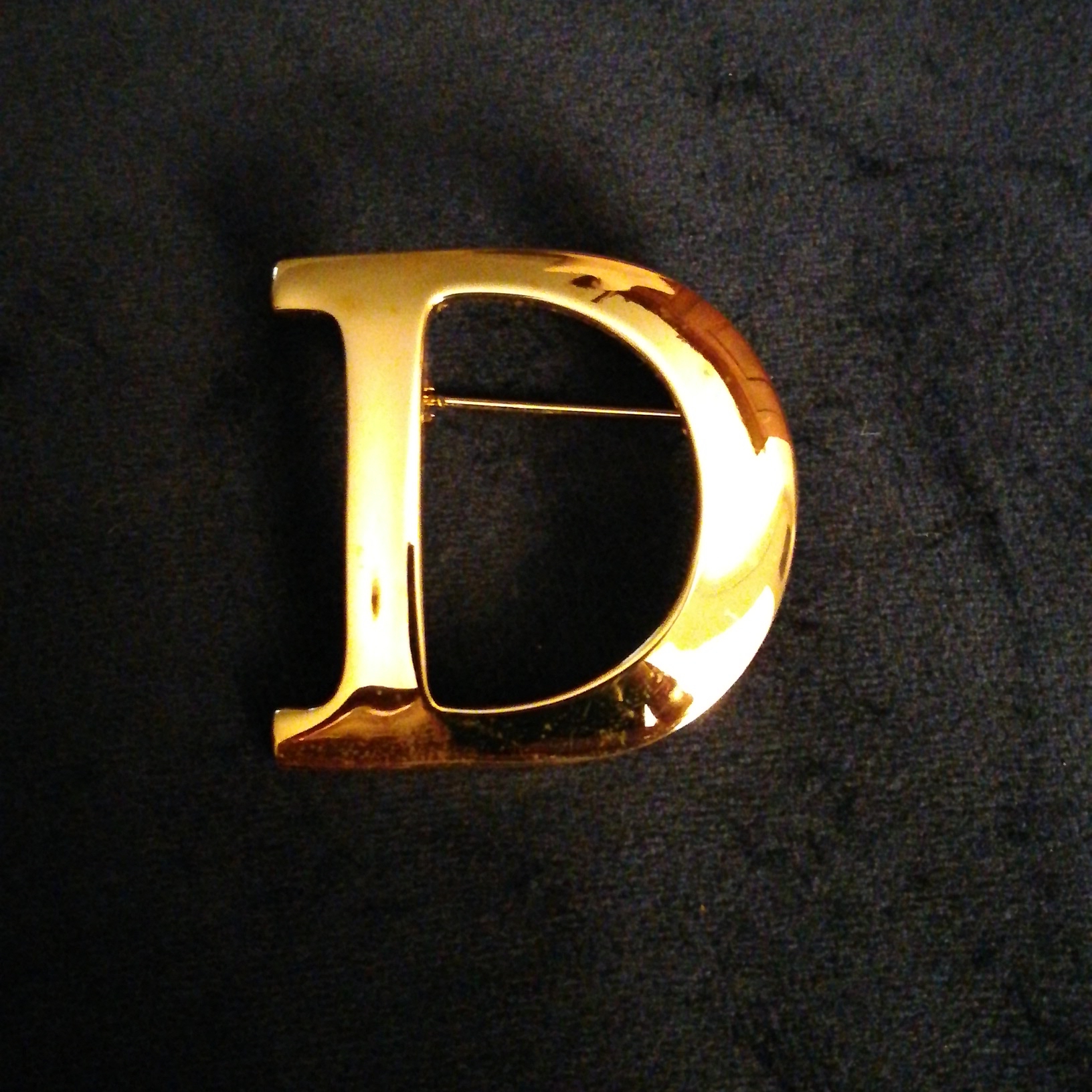 Vintage Anne Klein D Initial Pin 15$